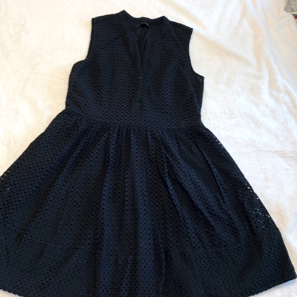 Banana Republic Black Eyelet Dress. 14 ladies size. Pockets side zipper. Slip.